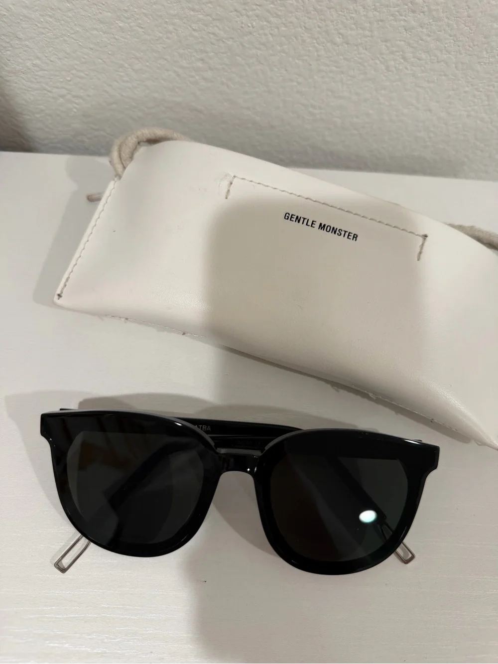 GENTLE MONSTER Black Gloss Cat-Eye Sunglasses